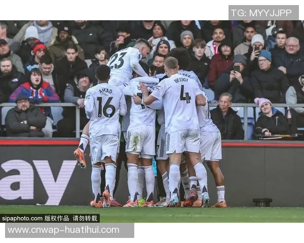 芒特双响炮火力全开助力球队逆转胜利展现无敌风采